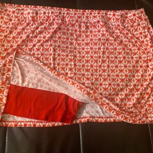 Susan Graver skort, red, size 4x, new, never worn